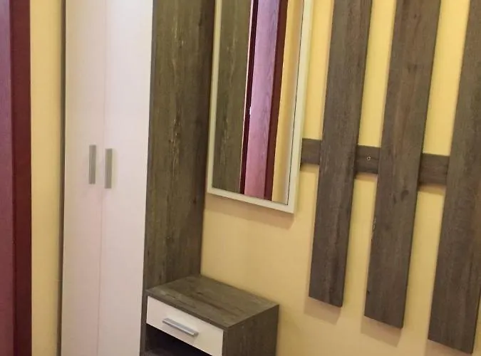 Lejlighed Center - *